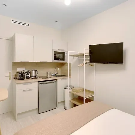 Climatise Confort & Elegance Apartment Neuilly-sur-Seine